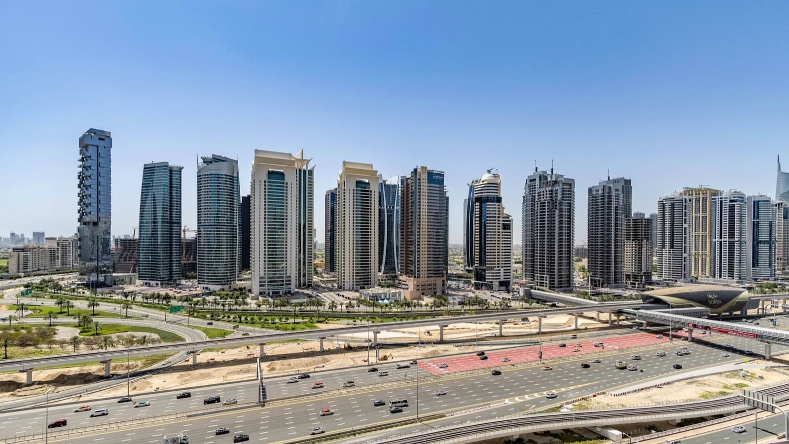Jumeirah Lake Towers (JLT) β distressed-property landscape