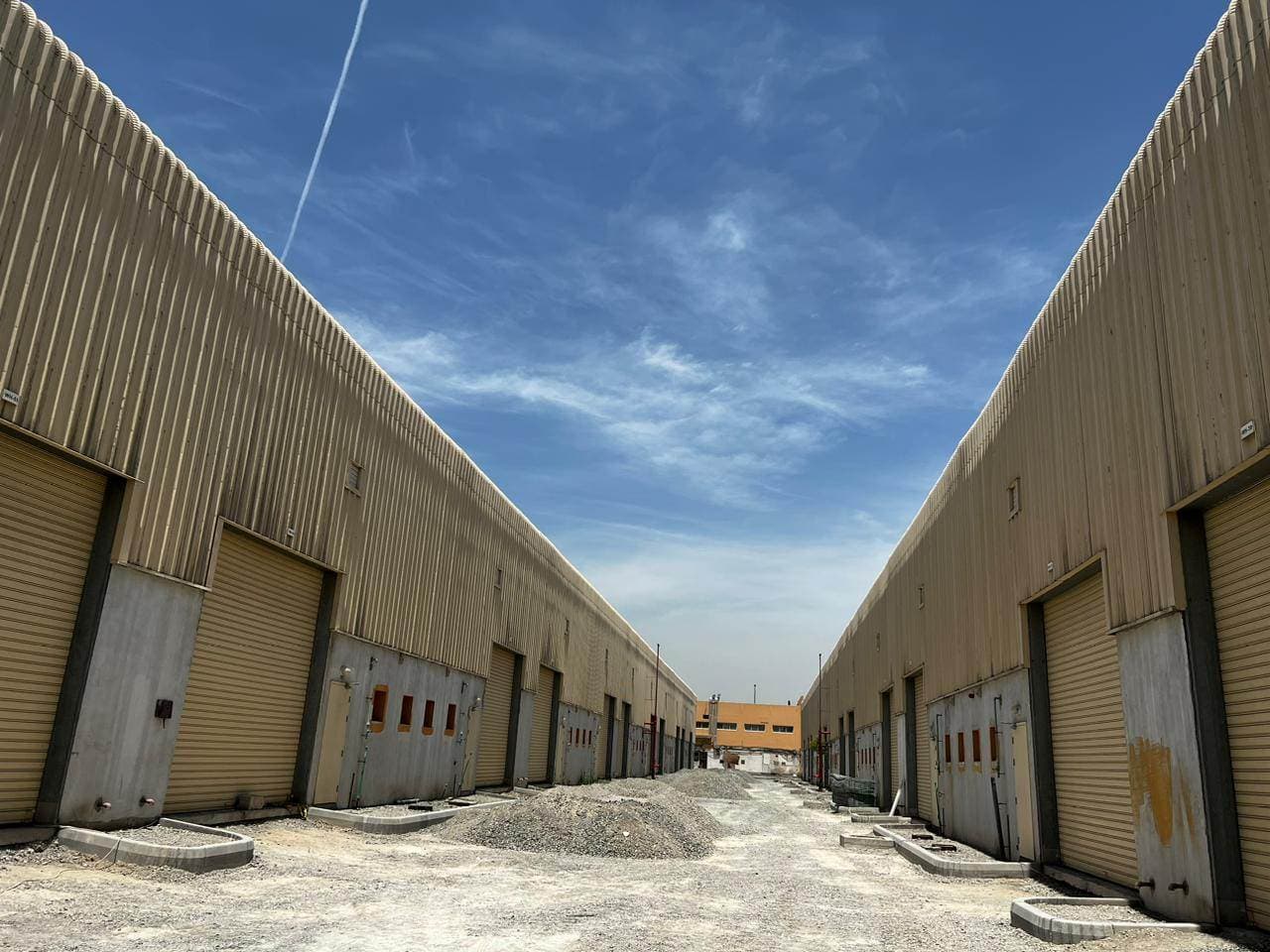 Urgent 1 bedroom + maid for sale in JVC